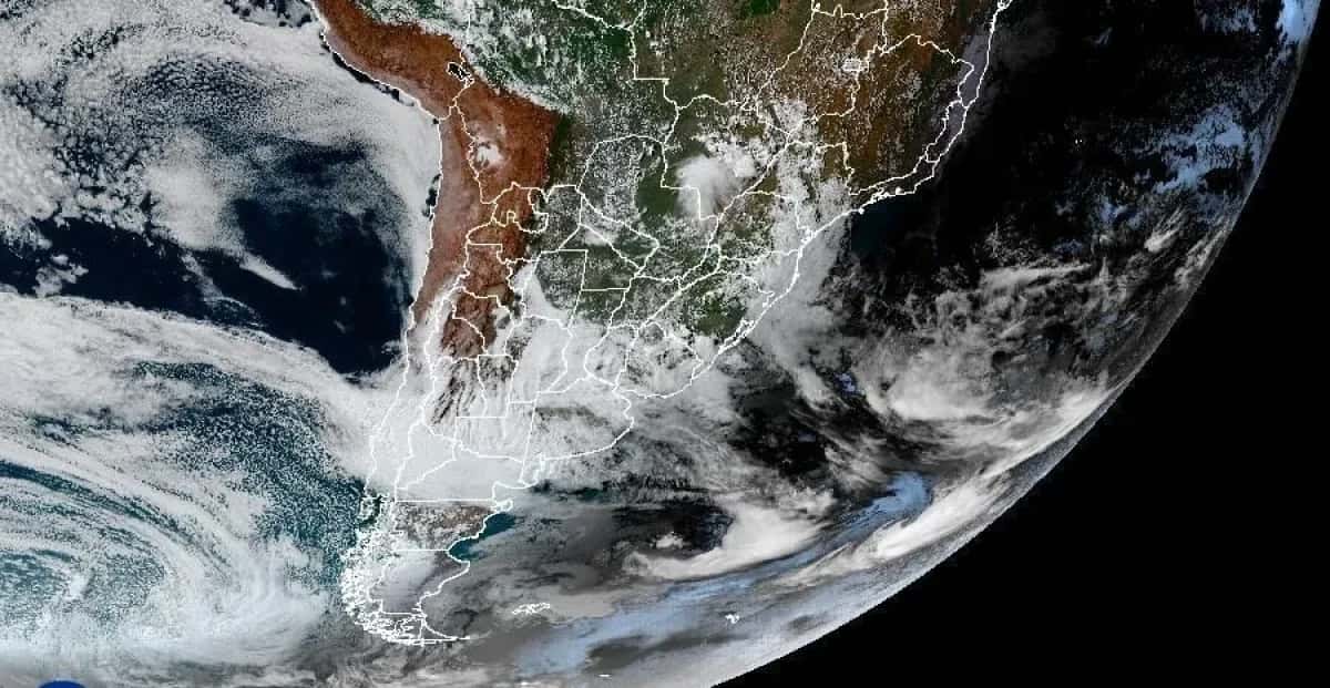 Nuvens sobre o Sul do Brasil; sistema se forma nesta quinta-feira (6)