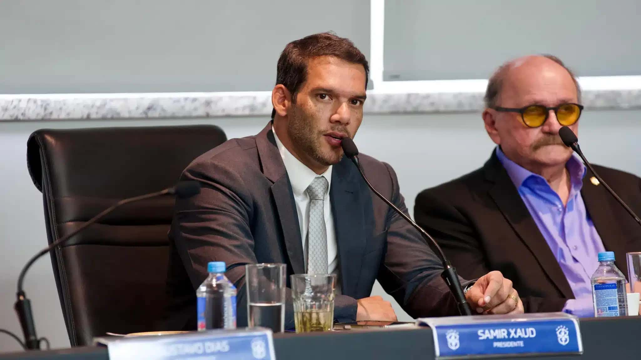 Samir Xaud em reunião na sede da CBF