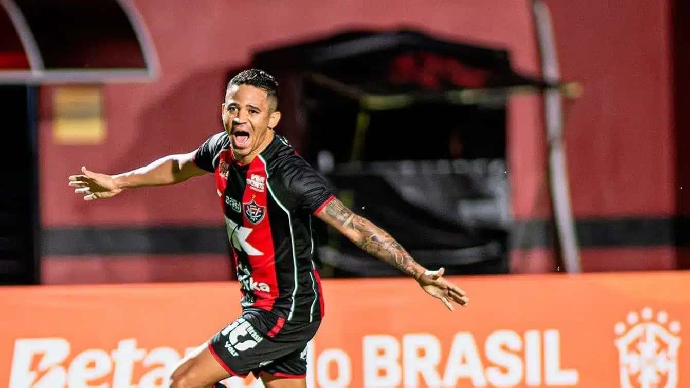 Vitória eliminou Athletico-PR na Copa do Brasil