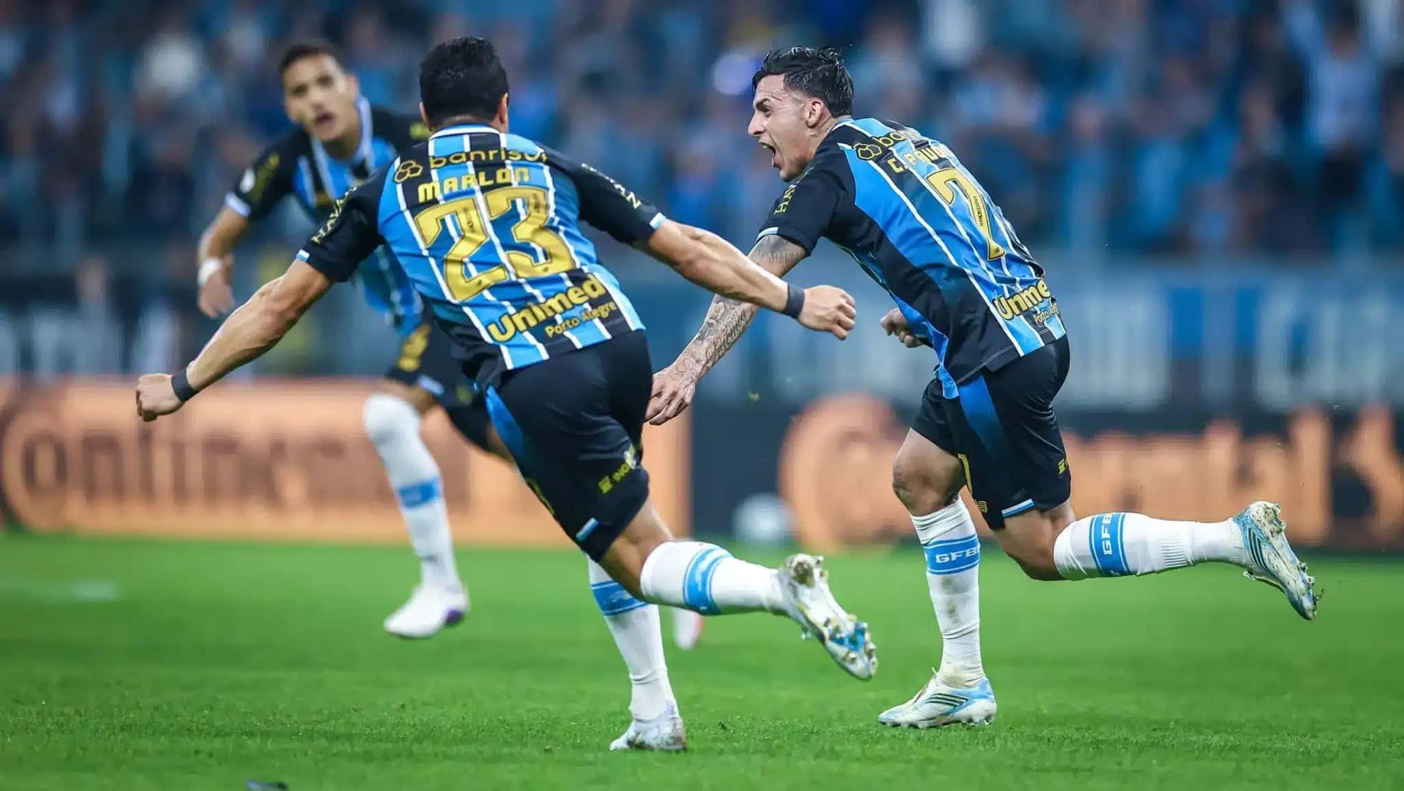 Pavon comemora gol do Grêmio sobre o Mirassol na Copa do Brasil