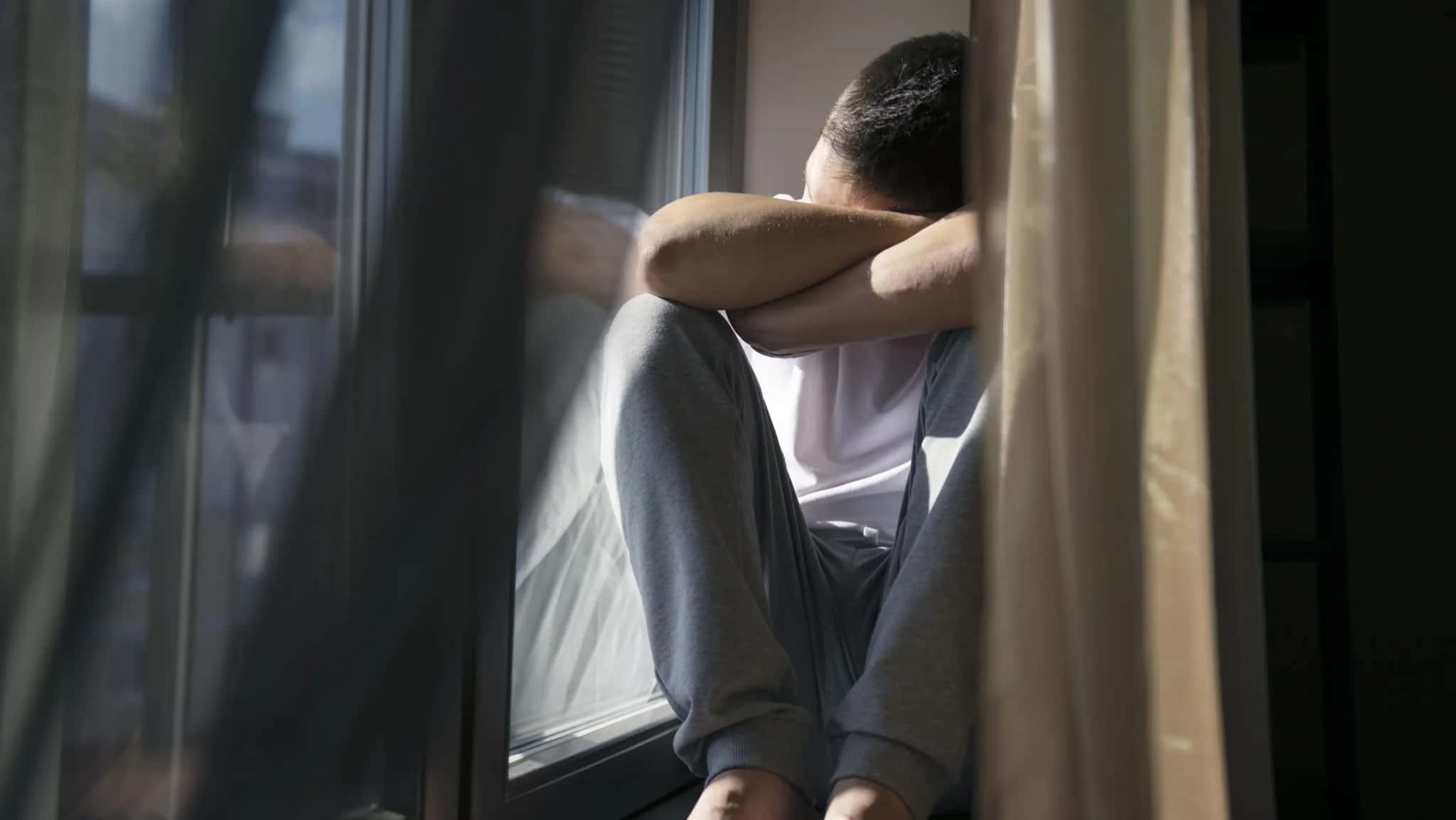 Homens jovens representam 61,3% das internações por problemas de saúde mental