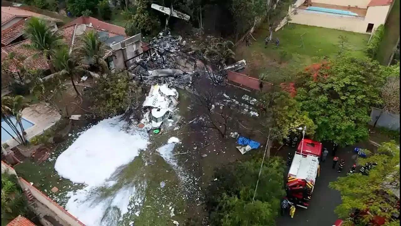 Avião da Voepass caiu em Vinhedo, no interior de São Paulo