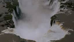 Cataratas do Iguaçu fecham Passarela da Garganta do Diabo devido a chuvas intensas e El Niño