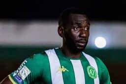 Bolasie, da Chapecoense, é internado após lesão rara no pâncreas durante jogo contra o Cruzeiro
