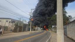 Incêndio atinge unidade industrial em Itaquaquecetuba e mobiliza bombeiros em SP