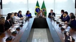 Lula sanciona lei que combate violência sexual contra crianças e adolescentes na internet