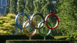 Atletas russos enfrentam desmotivação crescente após mais de uma década de afastamento do atletismo