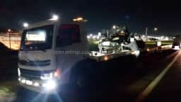 Acidente entre caminhão-guincho e carro deixa duas mortas em Ribeirão Preto, SP