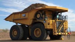 Lucro da Caterpillar cresce 65% no 2º trimestre de 2026 e atinge US 3,59 bilhões