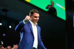 Flávio Bolsonaro escolhe Alfredo Gaspar como vice em chapa pura do PL para a Presidência
